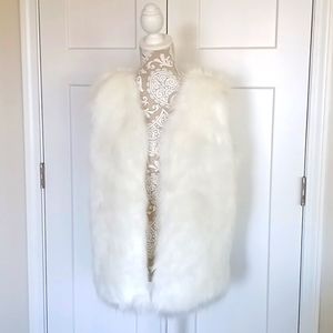 EUC Time And Tru Faux Fur Vest White Size Small
